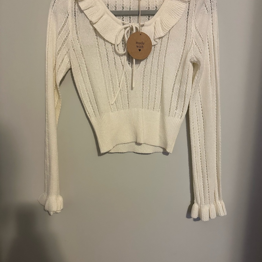 Honey Punch Size Medium Women's Cream Sweater Ruffle Sleeves Tie Neck